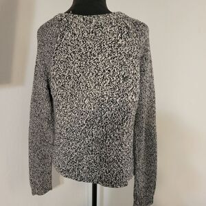 Express Black White Marled Knit Long Sleeve Round Neck Pullover Sweater Size M